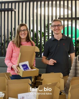 ⭐ Koňaková pecka & Shupka hvězdami v České spořitelně 🎄 Včera jste mohli potkat Martina, Terku a Lucku na trzích v České...